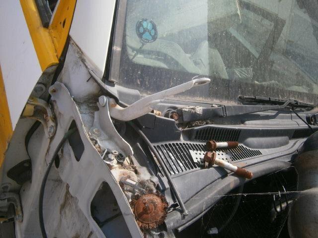 Решетка под лобовое стекло Тойота Хайлюкс Сурф в Смоленске 29486